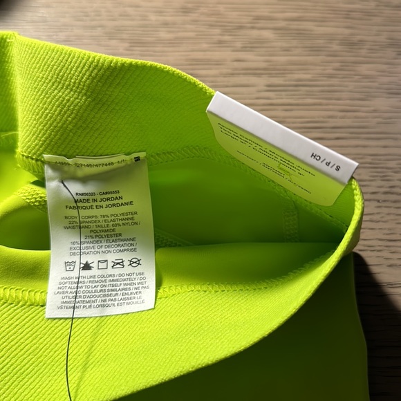 Nike 365 Short - Picture 11 of 11